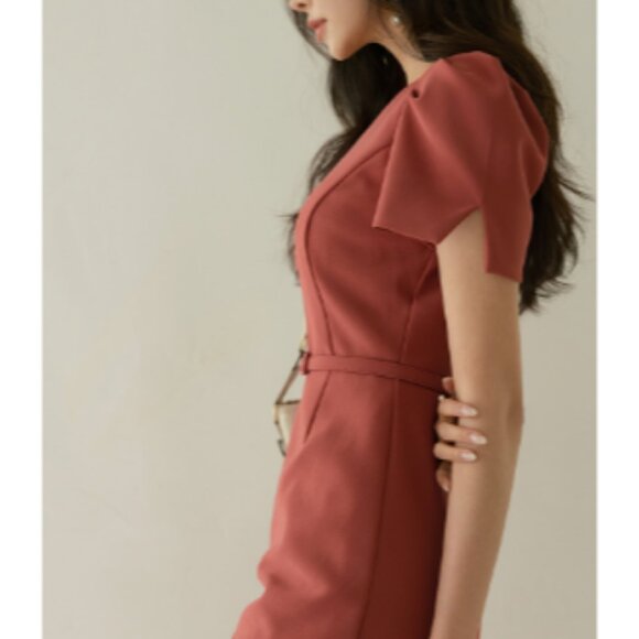 Ode Puff Sleeve Belted Midi Dress in Copper Rust Red - Picture 3 of 9